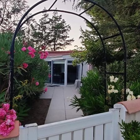 Maison Jardin Wifi - Climatisation - 100 M Plage Sauvage - 20 Min Perpignan Torreilles Exteriör bild